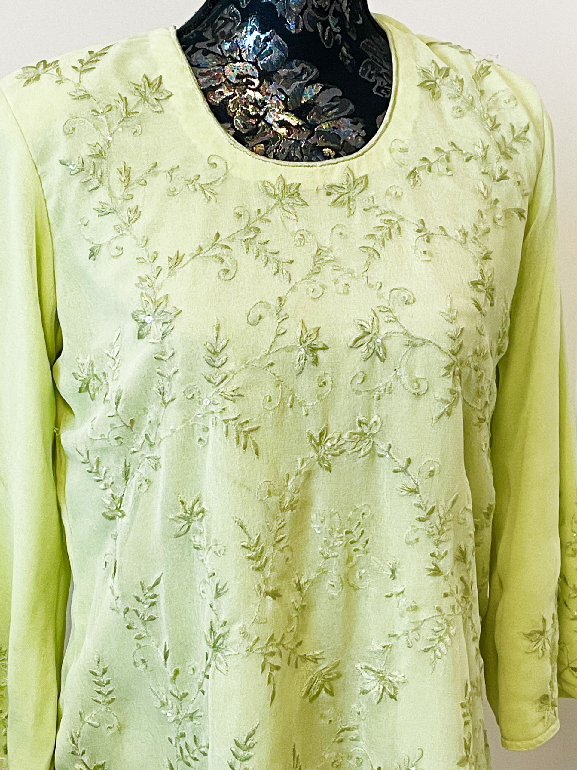 l.grn-emb-chiffon-kurti